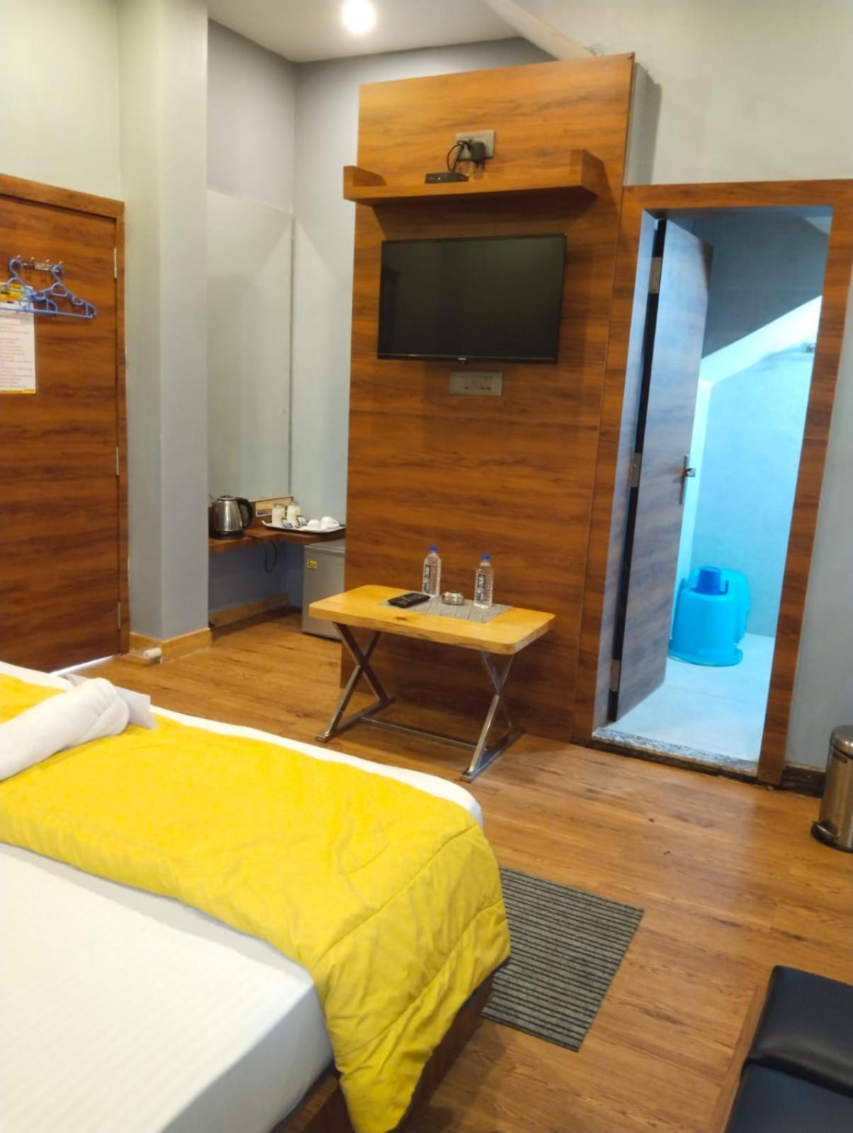 The Promise Hotel And Resort Tajpur Номер фото